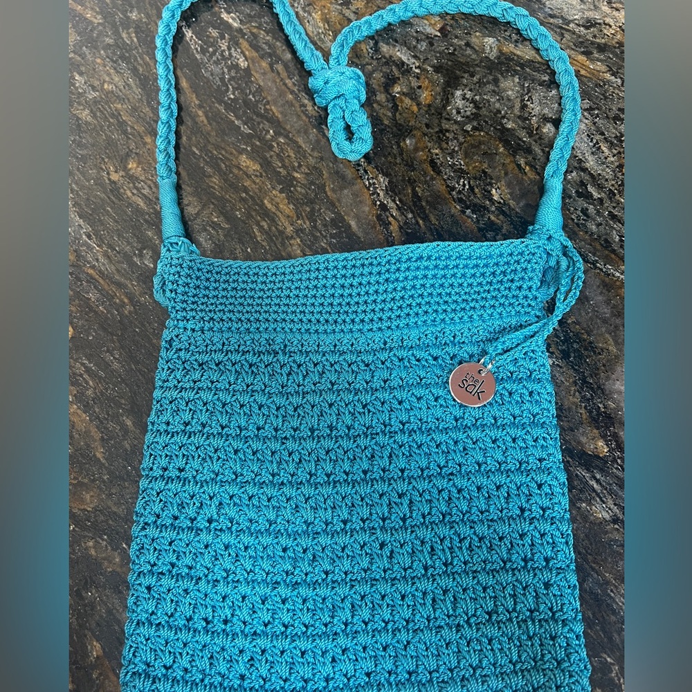 The Sak Teal Crochet Bag
Great pre owned condition